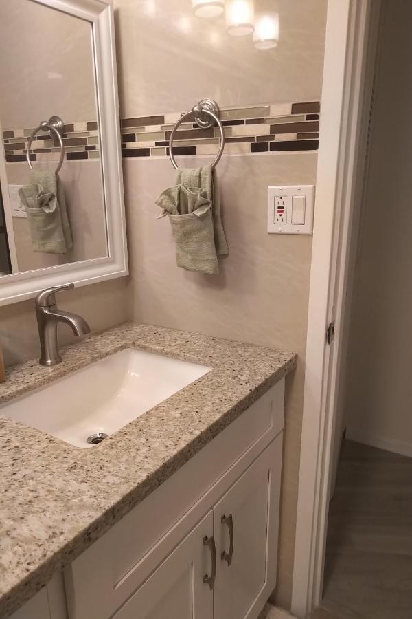 Executive Downtown Apartment
